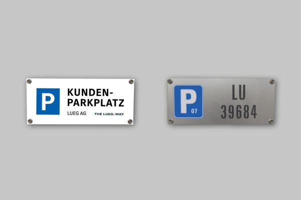 Parkplatzschilder Wandmontage.jpg